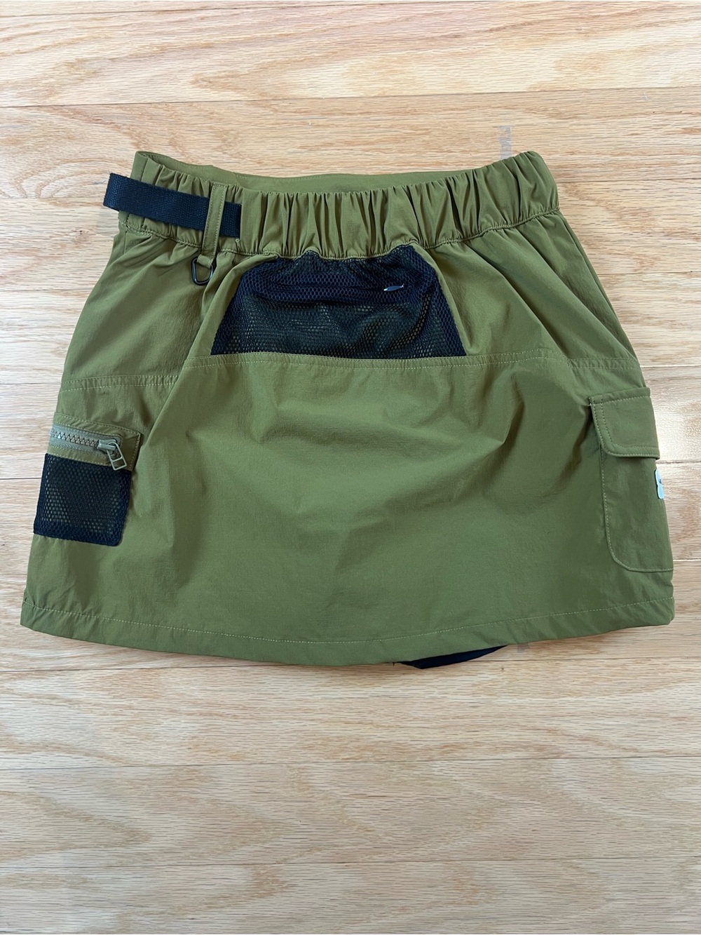 Wondery Outdoors Ephedra Trail Cargo Hiking Skort in Olive - Picture 12 of 13